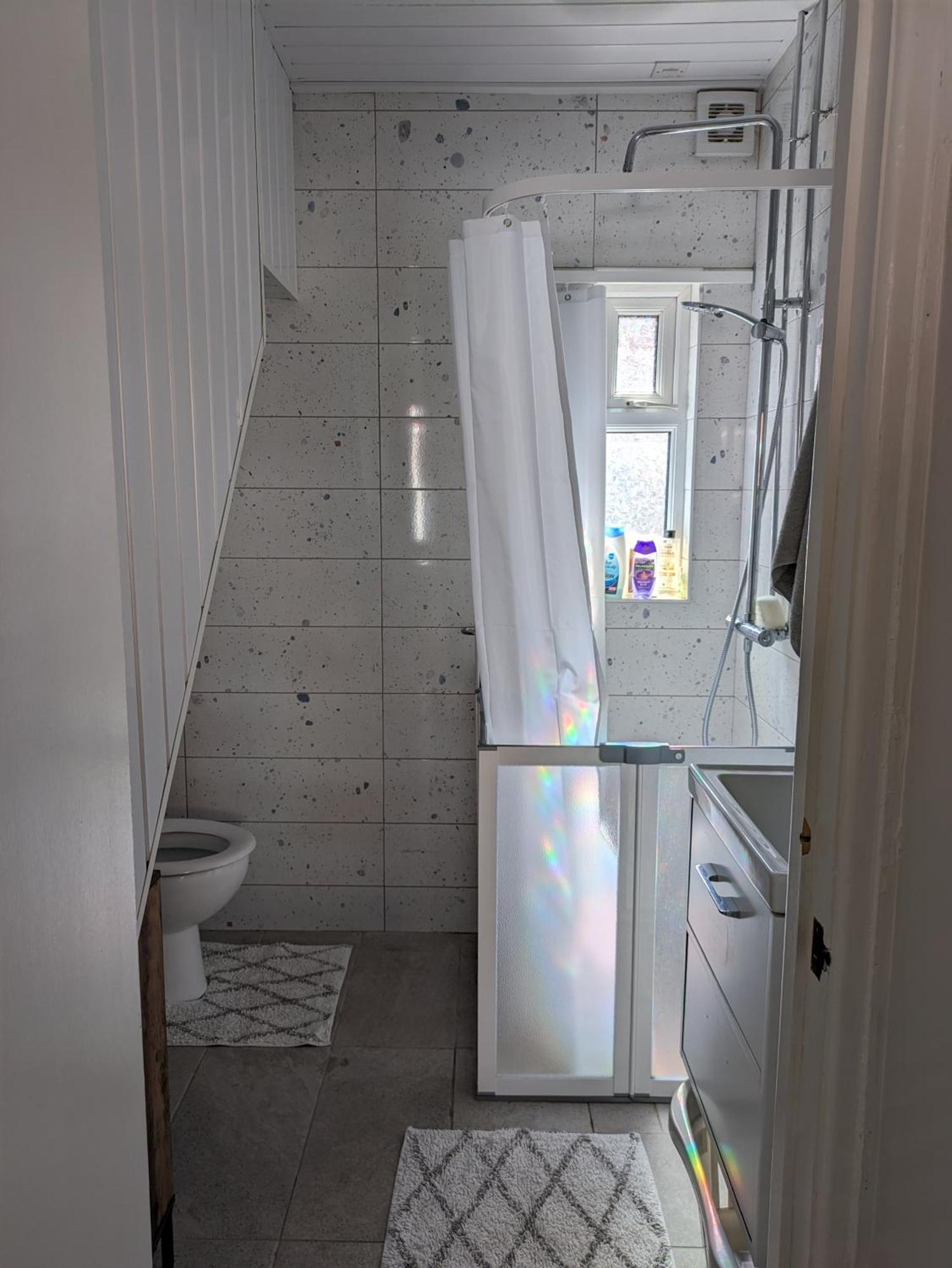 Maire Toireasa - Cosy Refurbished Property In The Gaeltacht Quarter Belfast Zimmer foto